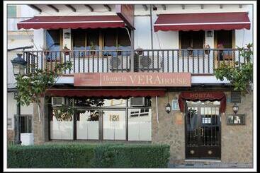 پانسیون Hosteria Verahouse