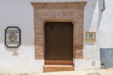 پانسیون La Flamenca Inn
