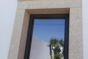 هاستل Dh Country House