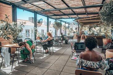 هاستل Selina Secret Garden Lisbon