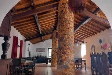 هتل Herdade Da Fonte Ferreira