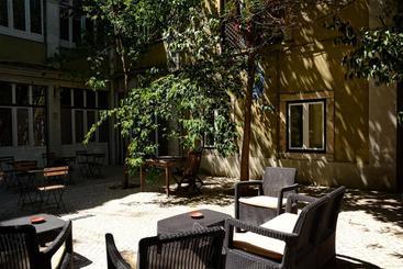 پانسیون Lisbon Budget Inn
