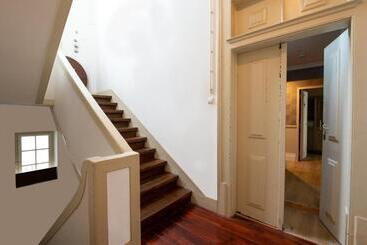 پانسیون Rossio Flh Suites