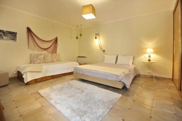 پانسیون Pillows Peniche B&b