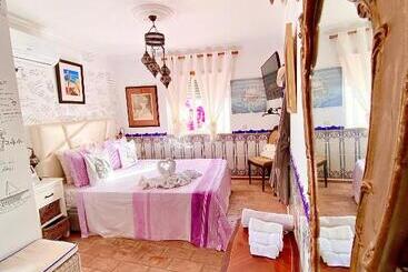 پانسیون Zenit Olhao Bed & Breakfast