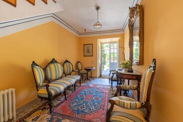 هتل Casa D' Alem