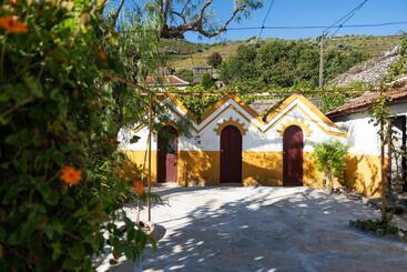 هتل Casa D' Alem