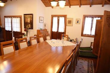هتل Casas De Pedra