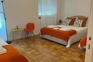 پانسیون Alvalade Ii Airport Guest House