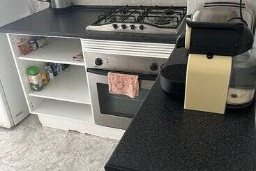 پانسیون Alvalade Ii Airport Guest House