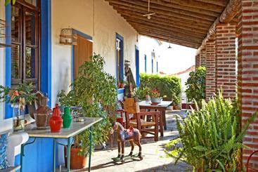 پانسیون Casa Saramago