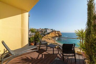 پانسیون Castelo Guest House