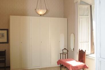 پانسیون B&b Villa Gualterio