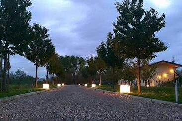 هتل Agriturismo Dolce Luna
