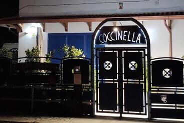 پانسیون Coccinella
