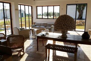 هتل Agrumare Farm Holiday