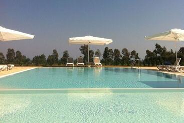 هتل Agrumare Farm Holiday