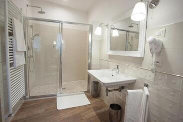 پانسیون Magnifica Luxury Suites