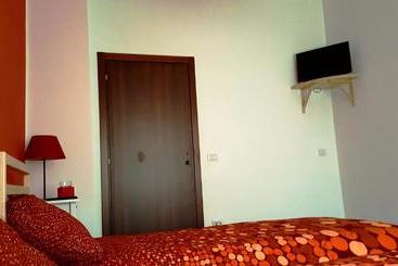 هاستل Locanda La Tana Del Luppolo
