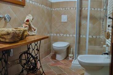 هتل Agriturismo Le Faeta