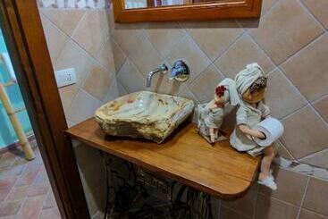 هتل Agriturismo Le Faeta