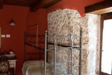 هتل Agriturismo Le Faeta