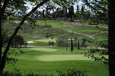 هتل Golf Club Bellosguardo Resort