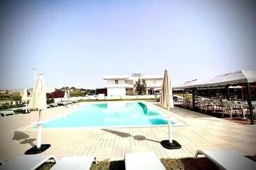 هتل Villa Giadel