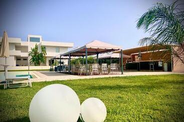 هتل Villa Giadel