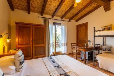 هتل Agriturismo Canales