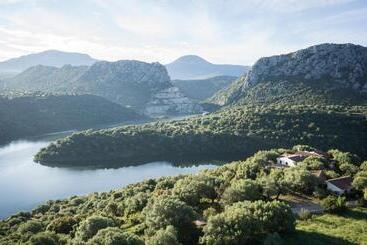 هتل Agriturismo Canales
