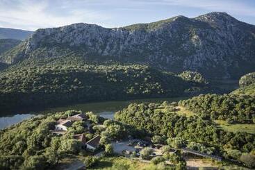 هتل Agriturismo Canales