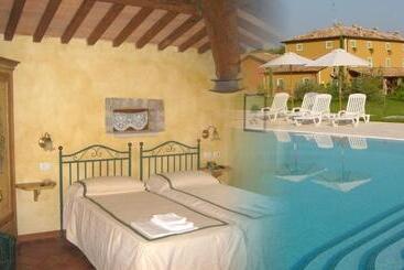هتل Agriturismo Le Fornase