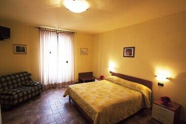 پانسیون Camere Santucci