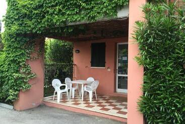 Appartamenti Maricampo   Helloelba