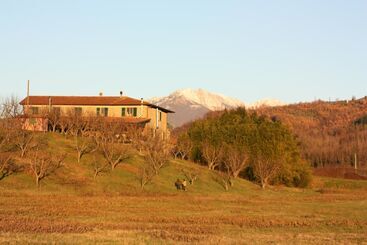 هتل Agriturismo La Praduscella