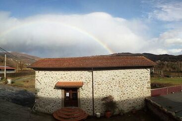 هتل Agriturismo La Praduscella