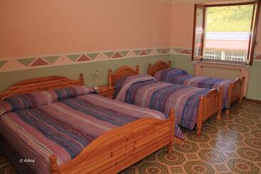 هتل Agriturismo La Praduscella
