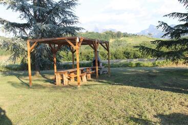 هتل Agriturismo La Praduscella