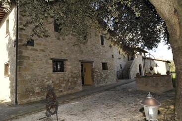 هتل L Antico Casale