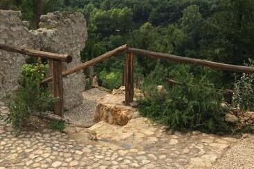 هتل Tenuta Di Vico Moricino
