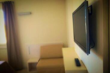 هاستل Locanda Corte Montioni