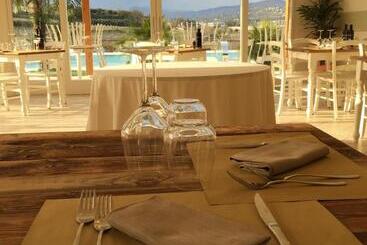 هاستل Locanda Corte Montioni
