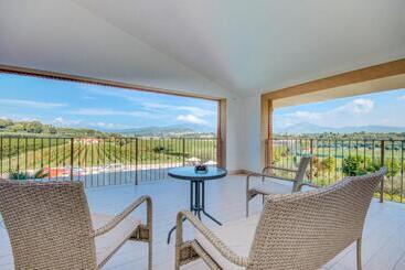 هاستل Locanda Corte Montioni
