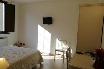 هتل Agriturismo A' Taversa