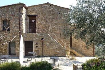 هتل Agriturismo C'era Una Volta