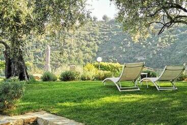 هتل Agriturismo C'era Una Volta