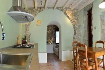 هتل Agriturismo C'era Una Volta
