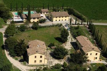 هتل Agriturismo Villaggio Green