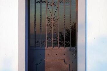 هتل Villa Cirimarco